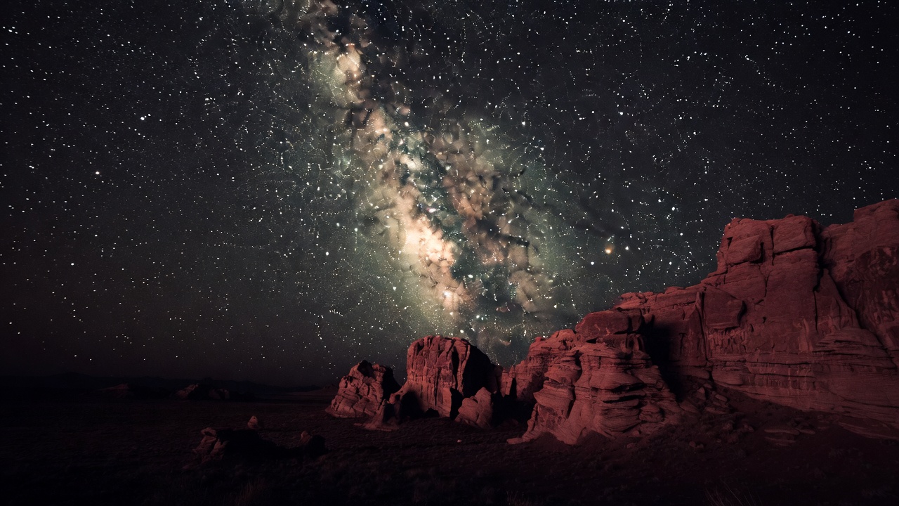 The Milky Way Over Red Rock Desert — Desktop Wallpaper